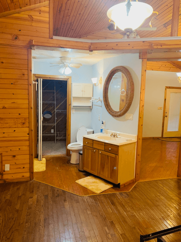 Lucedale Apartment: 138 Sherwood Drive