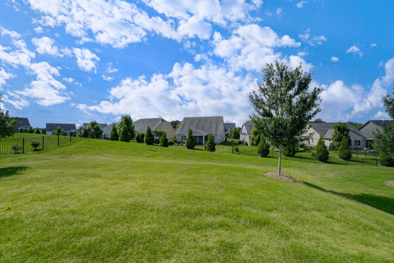 Belmont House: 125 Barberry Drive