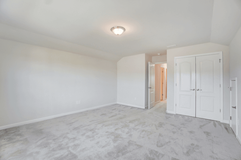 Belmont House: 125 Barberry Drive