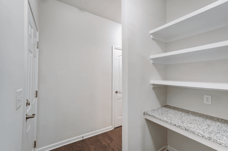 Belmont House: 125 Barberry Drive