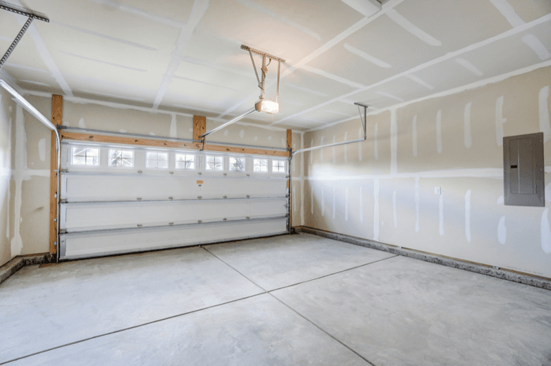 Belmont House: 125 Barberry Drive