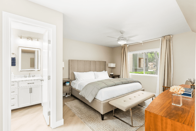 San Diego Condo: 7535 Charmant Dr.