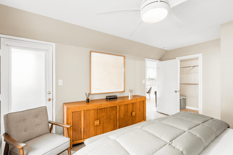 San Diego Condo: 7535 Charmant Dr.