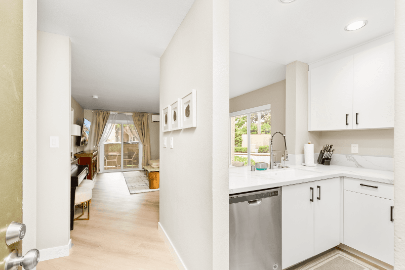 San Diego Condo: 7535 Charmant Dr.