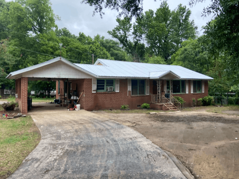 Macon House: 605 Indian Circle