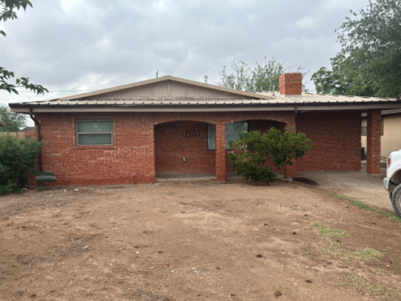 Midland House: 3211 Delano Ave