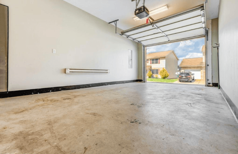 Morgantown Townhome: 264 Donna Avenue