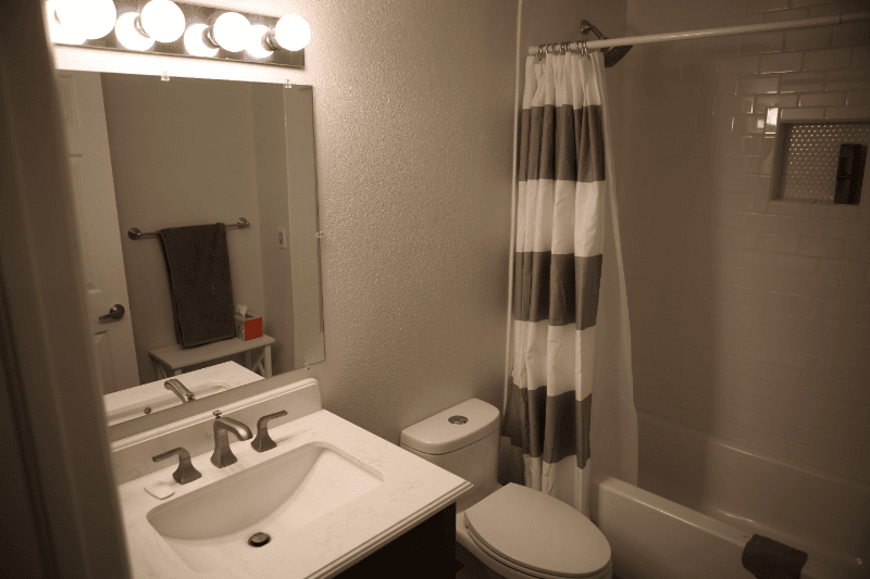 Golden Condo: 611 Somerset Drive