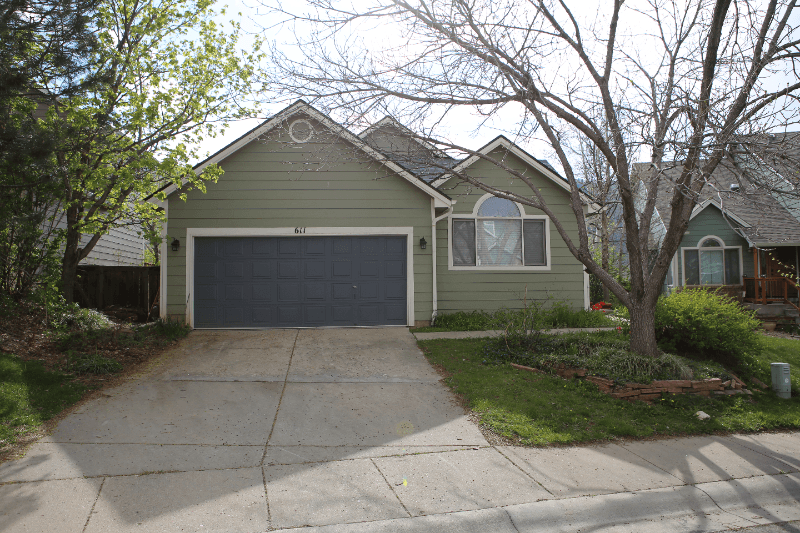 Golden Condo: 611 Somerset Drive