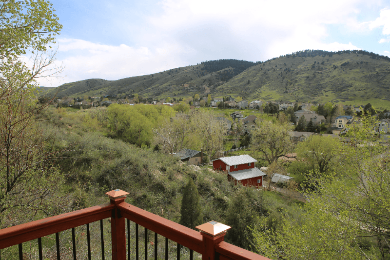 Golden Condo: 611 Somerset Drive