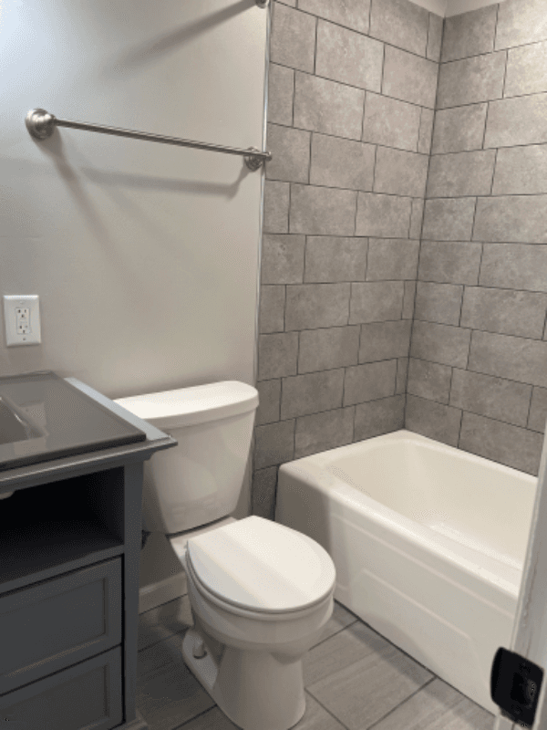 Appleton Apartment: 403 N Bennett St