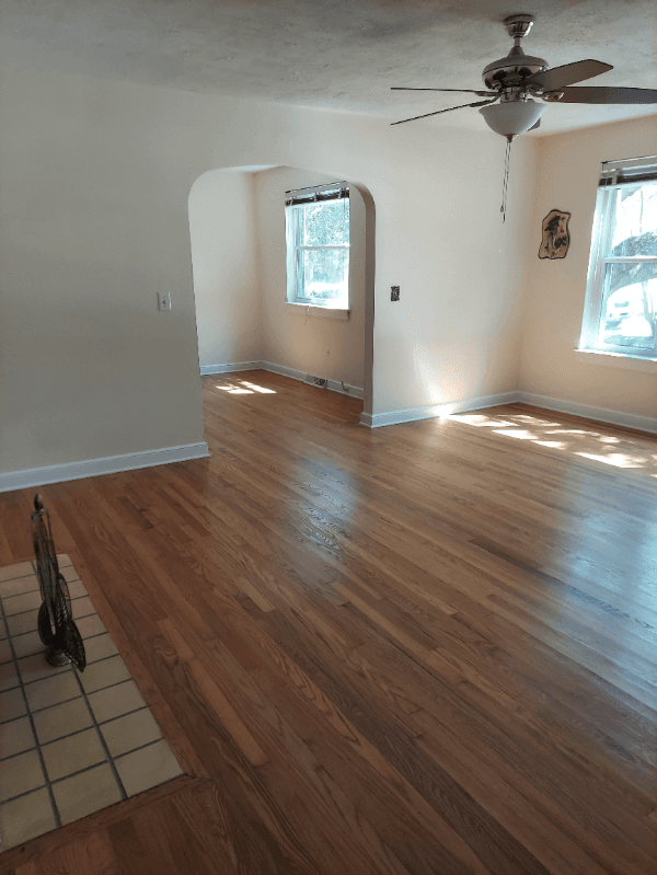Charleston House: 20 St. Teresa Drive