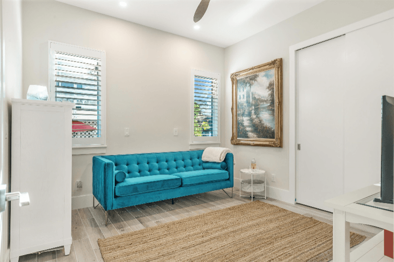 Naples House: 767 110th Ave N