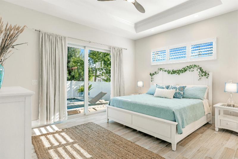 Naples House: 767 110th Ave N
