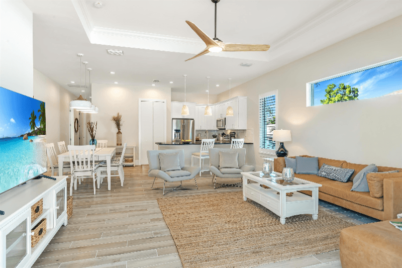 Naples House: 767 110th Ave N