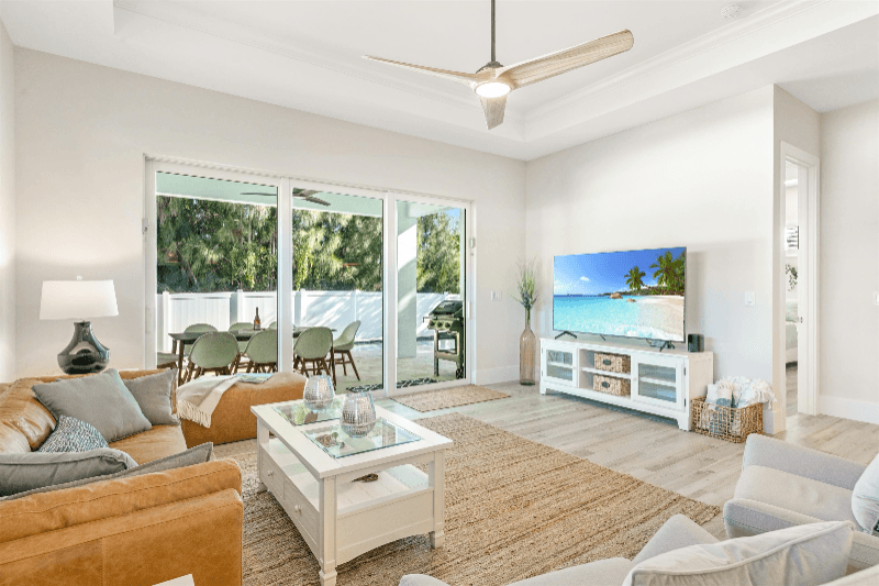 Naples House: 767 110th Ave N