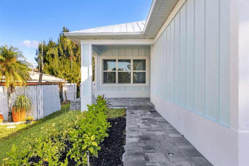 Naples House: 767 110th Ave N