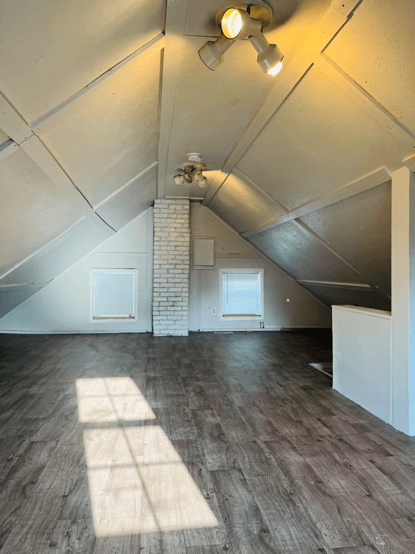 Barberton House: 543 Otterbein Ave