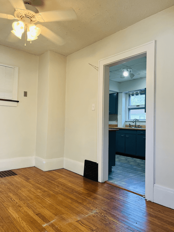 Barberton House: 543 Otterbein Ave