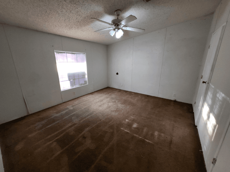 Brandon House: 829 Louise st