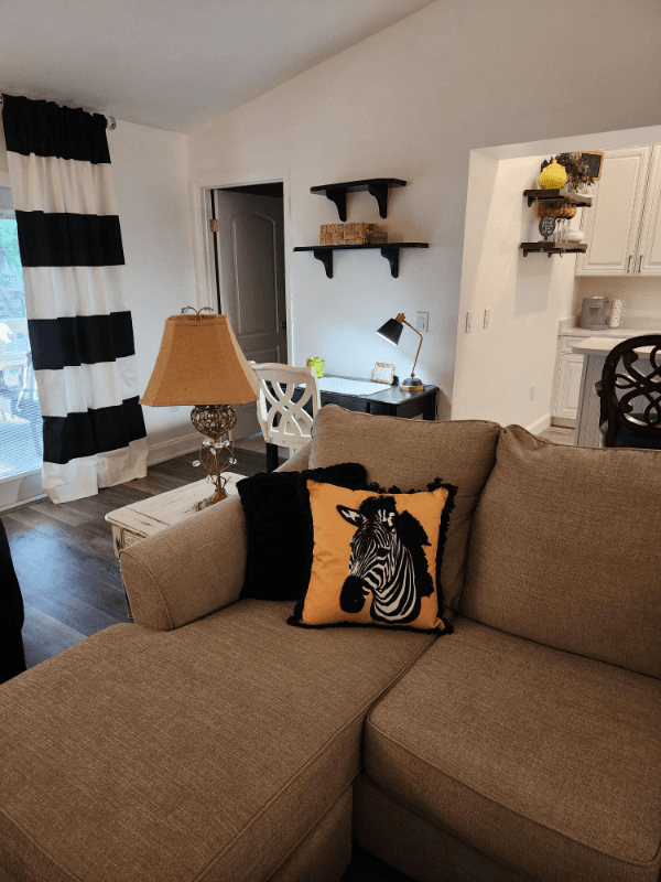 Palm Harbor House: 16 Citrus Drive