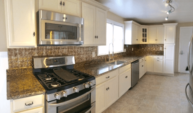 Providence Single Room: 205 Washington Ave