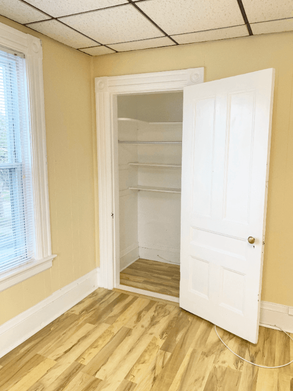 Providence Single Room: 205 Washington Ave