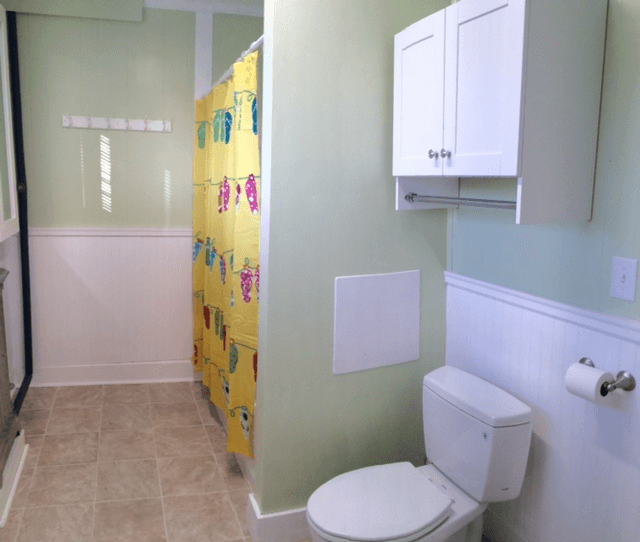 Providence Single Room: 205 Washington Ave