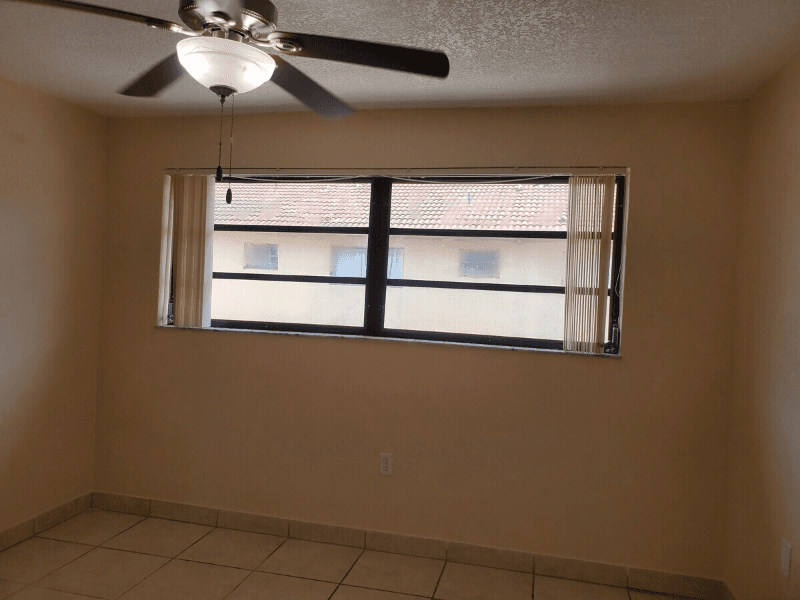 HIALEAH Townhome: 43RD PLACE