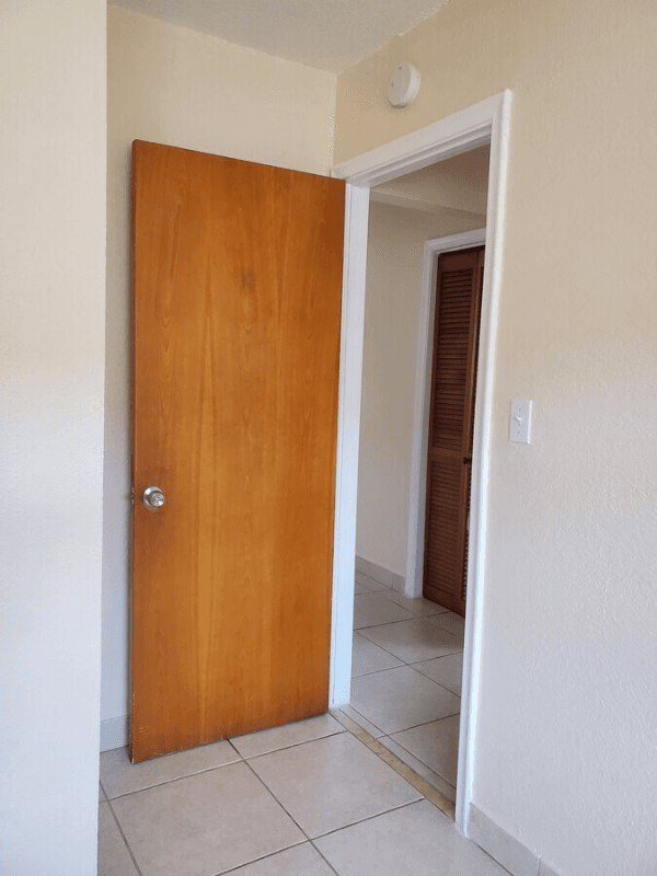 HIALEAH Townhome: 43RD PLACE