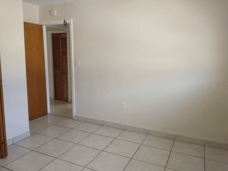 HIALEAH Townhome: 43RD PLACE