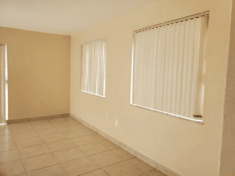 HIALEAH Townhome: 43RD PLACE