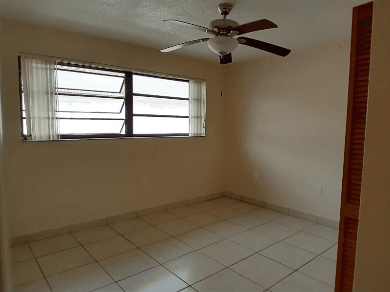 HIALEAH Townhome: 43RD PLACE
