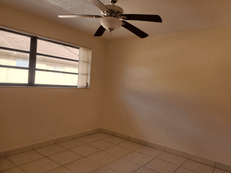 HIALEAH Townhome: 43RD PLACE