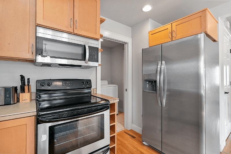 Tacoma House: 1216 S 16th St