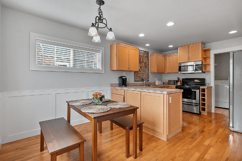 Tacoma House: 1216 S 16th St