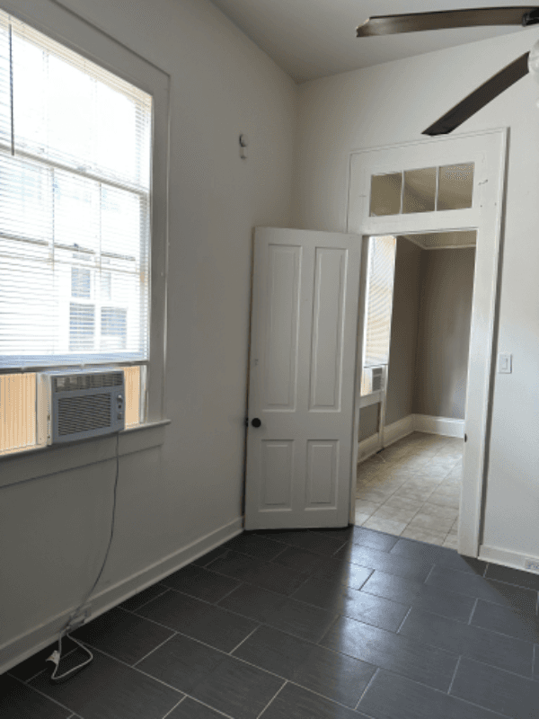New Orleans Townhome: 922 N Roman St
