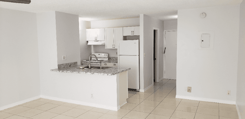 Coral Springs Condo: 2701 Riverside Dr