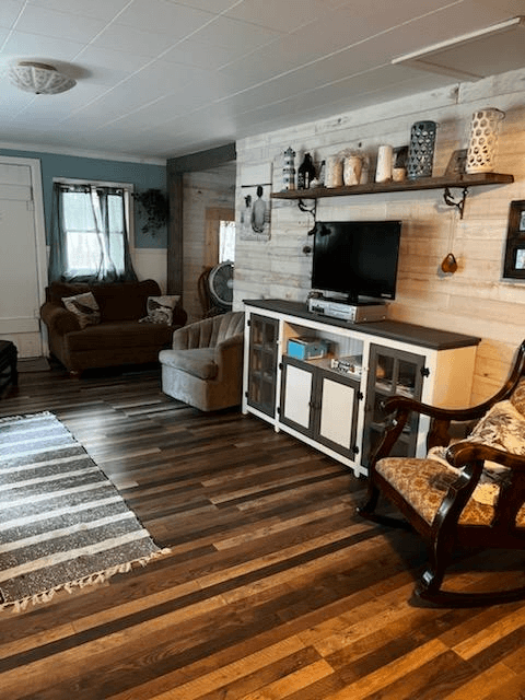 Bellaire House: 293 Sumac Lane