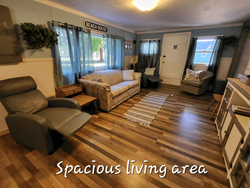 Bellaire House: 293 Sumac Lane