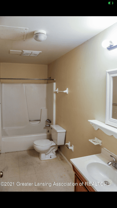 Lansing Condo: 130 S 8th St
