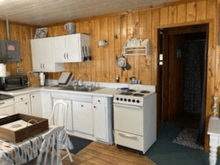 Bellaire House: 293 Sumac Ln.