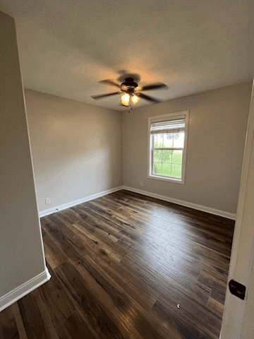 Clarksville House: 2480 Andersonville Dr
