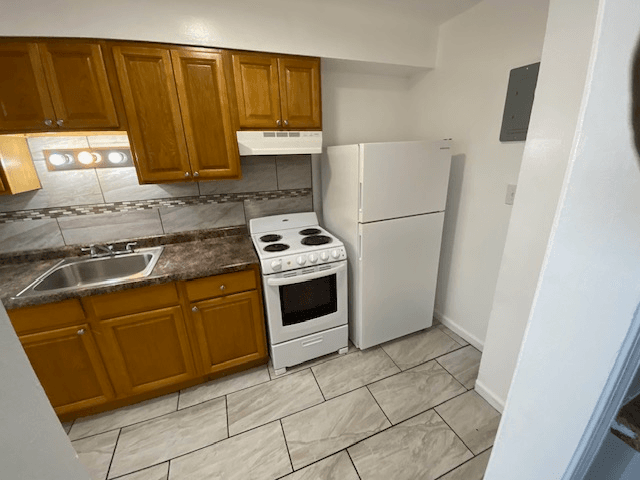Detroit Apartment: 4837 Cadieux Road