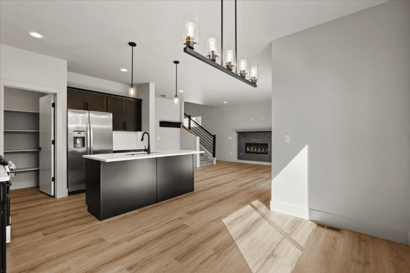 Coeur d Alene Townhome: 845 E Violet Ave
