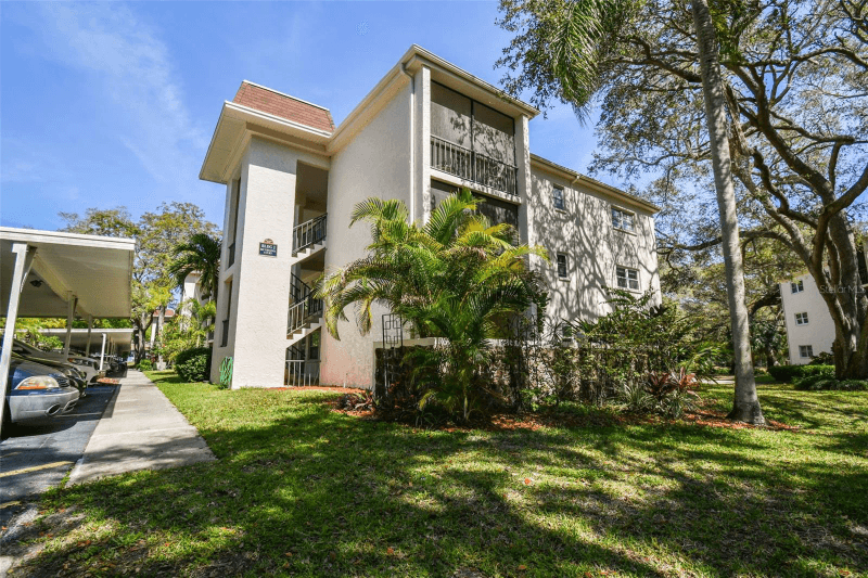 Dunedin Condo: 865 Virginia Court