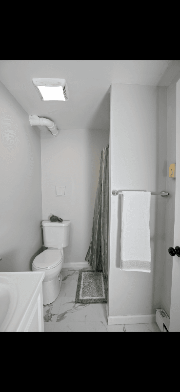 Clinton Apartment: 1 Undisclosed