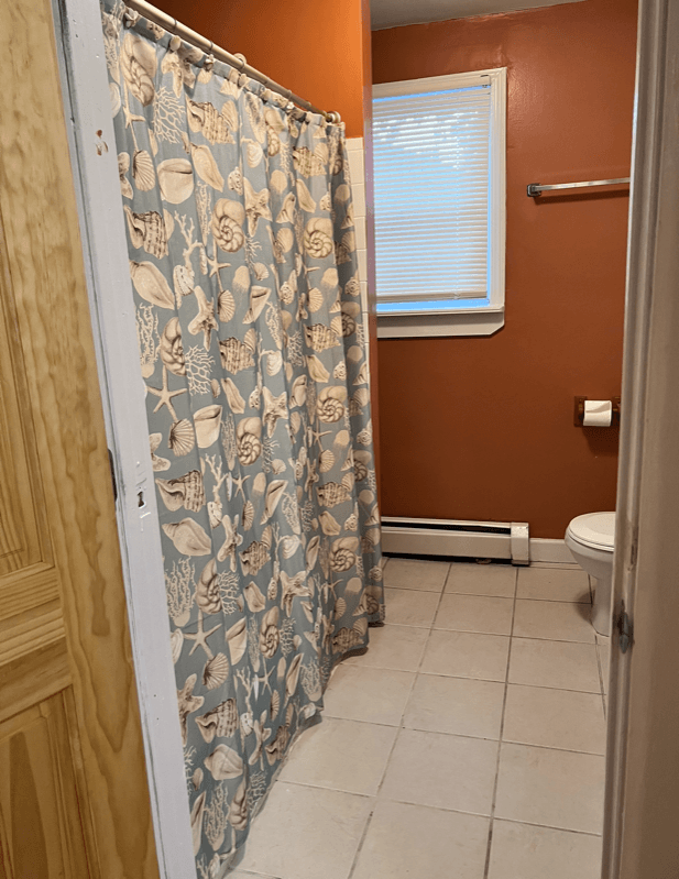 Providence Single Room: 206 California Ave
