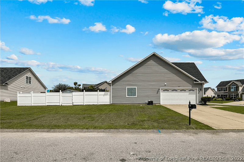 Raeford House: 397 Collinwood Drive