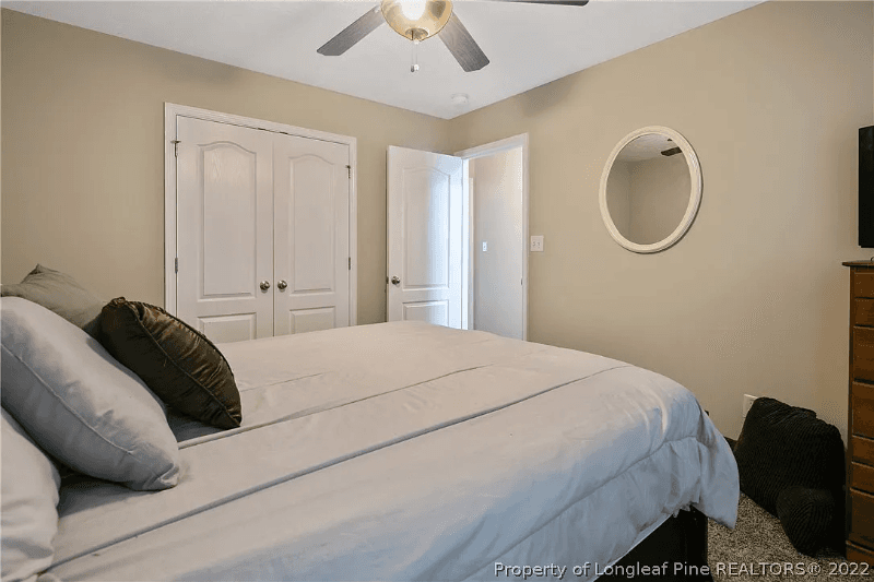 Raeford House: 397 Collinwood Drive